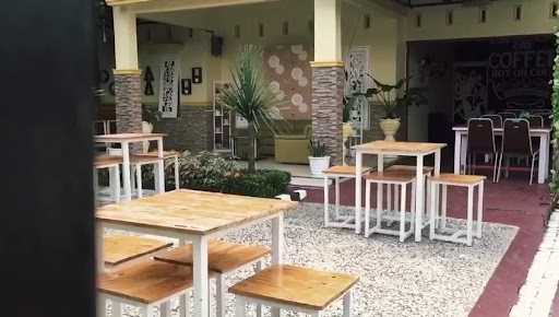 Taman Cafe 8