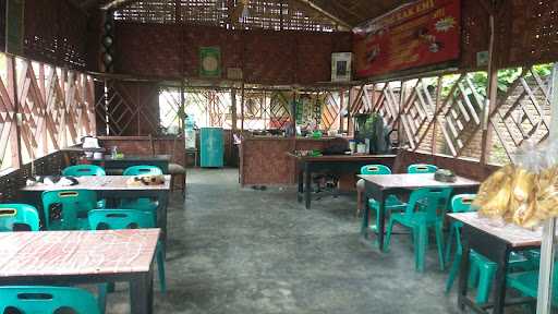 Warung Kak Emi 1