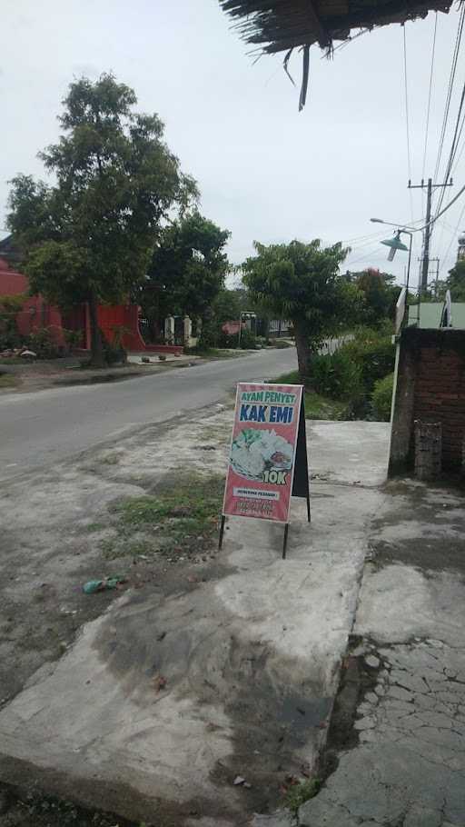 Warung Kak Emi 2