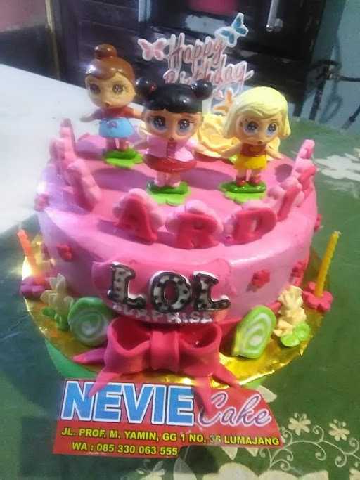 Nevie Cake 6