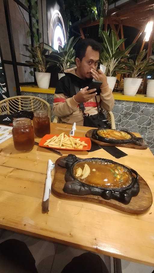 Q5 Steak Lumajang 3