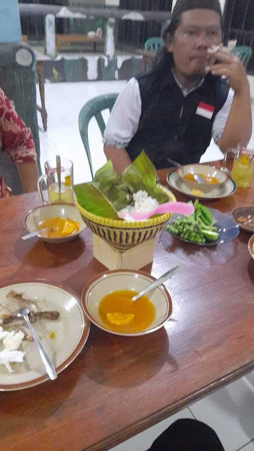 Rumah Makan Sinar 2 1