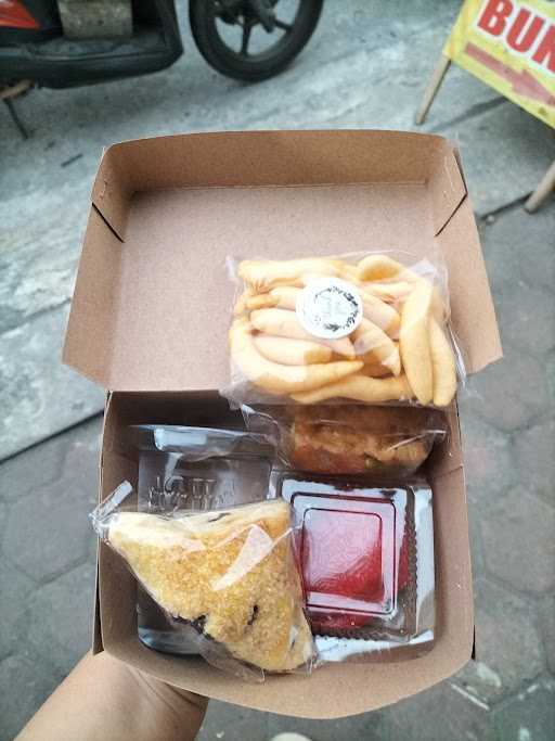 Kios Kue & Snack Mbak Sekar Ayu 4