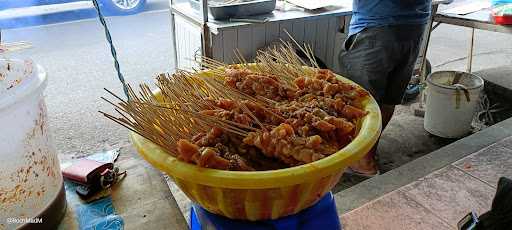 Sate Ayam Pak Budi 9