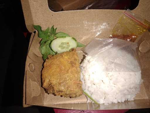 Waroeng Ayam Kremes “ Km “ 10