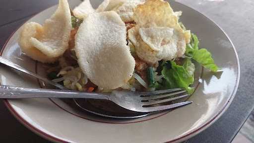 Gado-Gado Jelita (Kuliner Kauman , Kota Magelang Tengah) 6