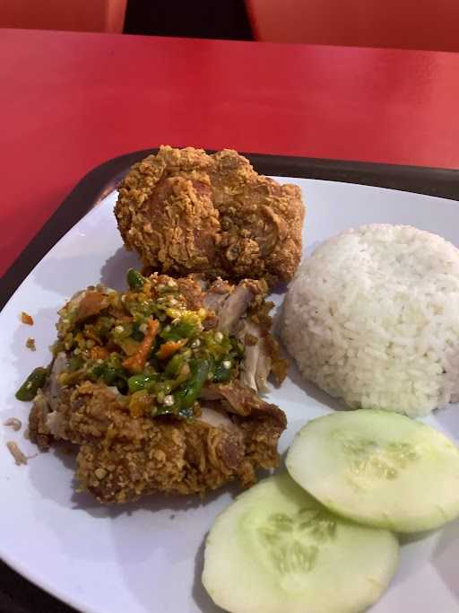 Rocket Chicken Sriwijaya Magelang 3