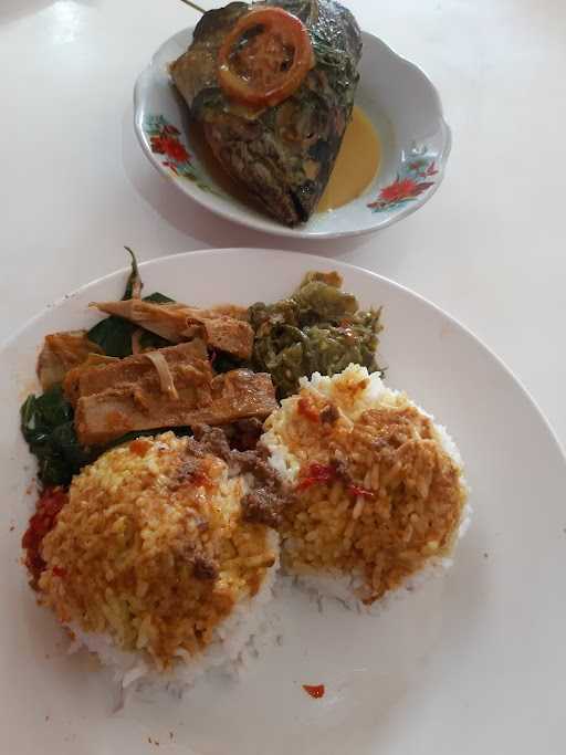 Saba Mananti Masakan Padang 8