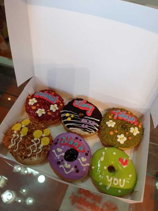 Donat Madu Cihanjuangmajenang 8