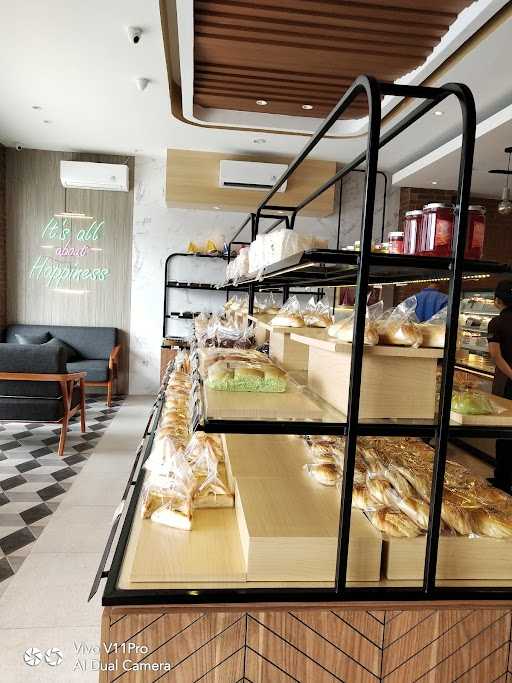 Capital Bakery & Cake - Jatiwaringin 7