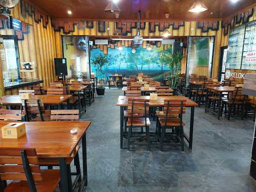 Kelok 9 Cafe & Resto 10