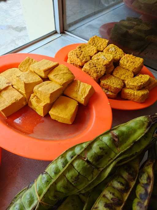 Nasi Uduk Super Spesial 10