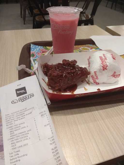 Richeese Factory Kalimalang 10