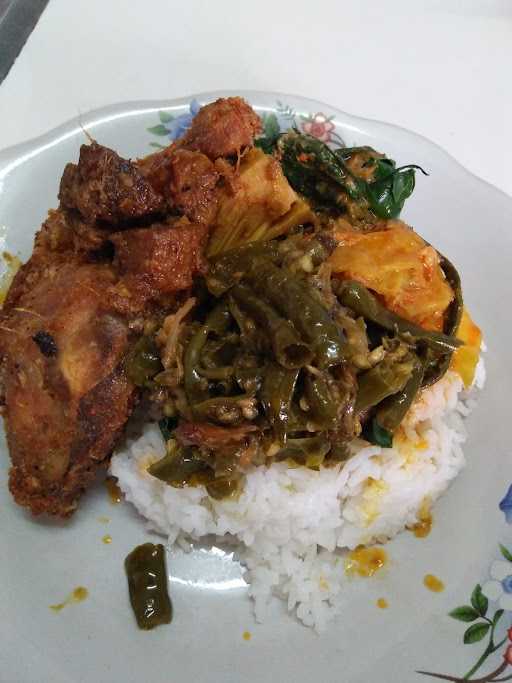 Rumah Makan Nasi Kapau 10