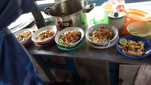 Pangsit Bakso Mbak Sri 7