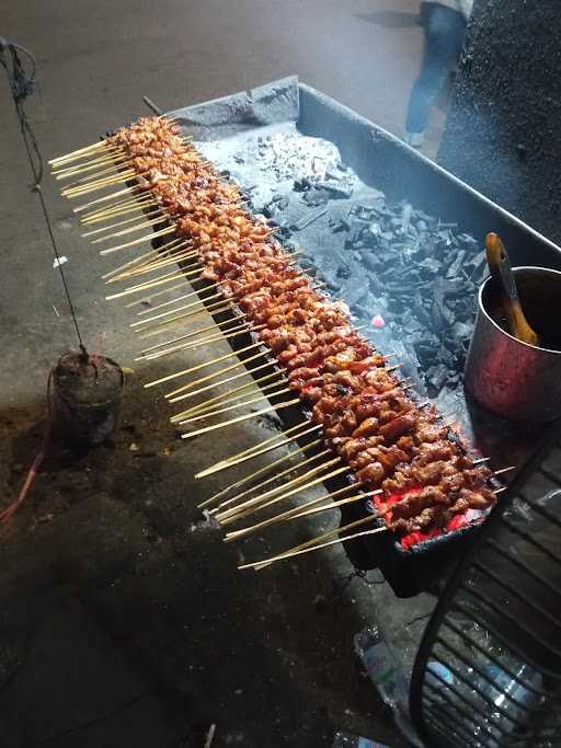 Pallubasa & Sate Sapi Jalan Rusa 9