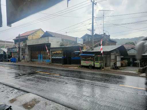 Rumah Makan Padang Siang Malam 4