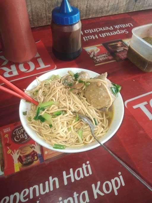 Baso & Mie Ayam Mahkota 2 1