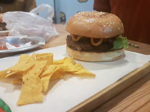 Burgerax Makassar 7