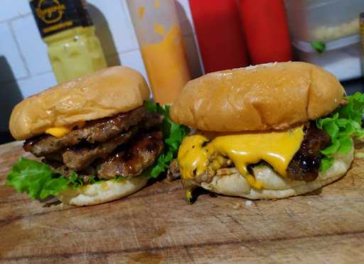 Burgerax Makassar 10