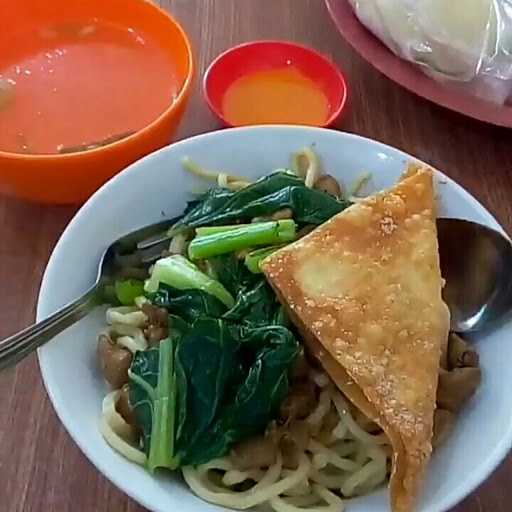 Kedai Sop Ubi Ad 4