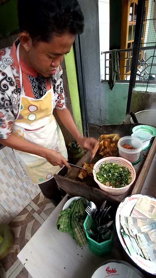 Warung Berkah Lorong Sop Konro H. Ronny Dg. Rapi 2