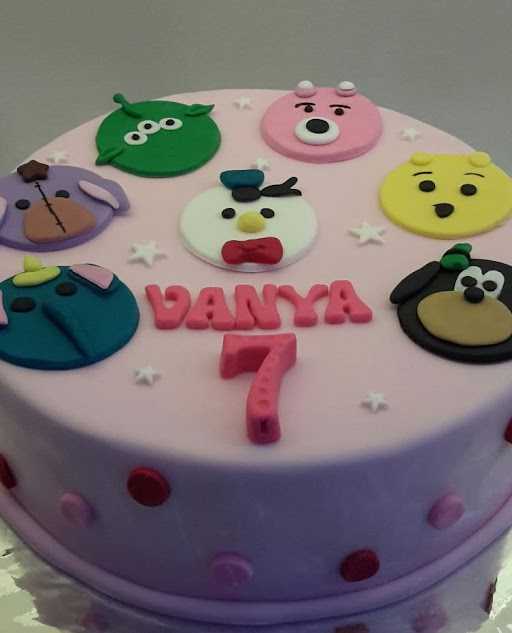 Barska Cakes And Designs 8