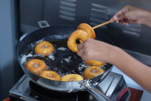 Donat Kampung 4