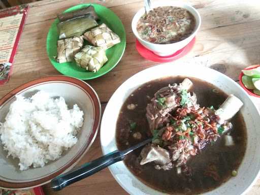 Coto Makassar Daeng Rahman 4