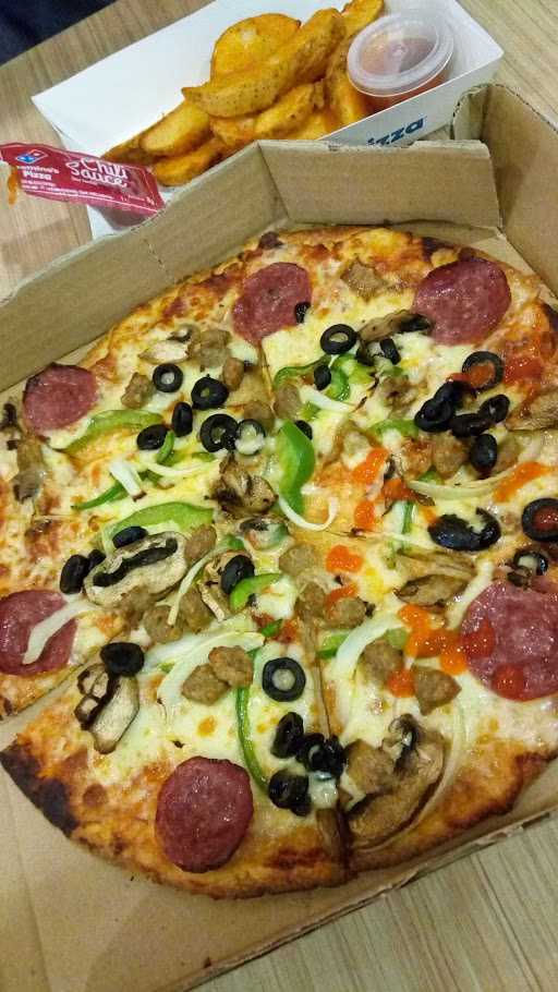 Domino'S Pizza 3