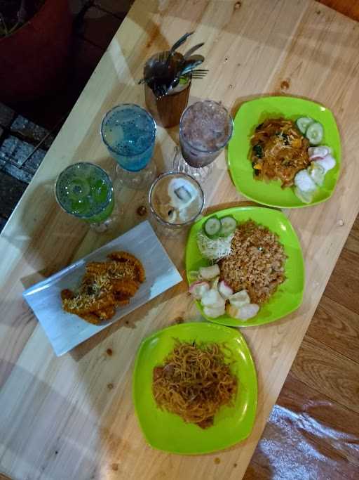 Kedai Teras Noodle & Snack 4