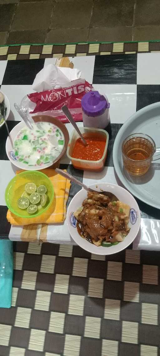 Warung Seblak Nenek Ratna 1