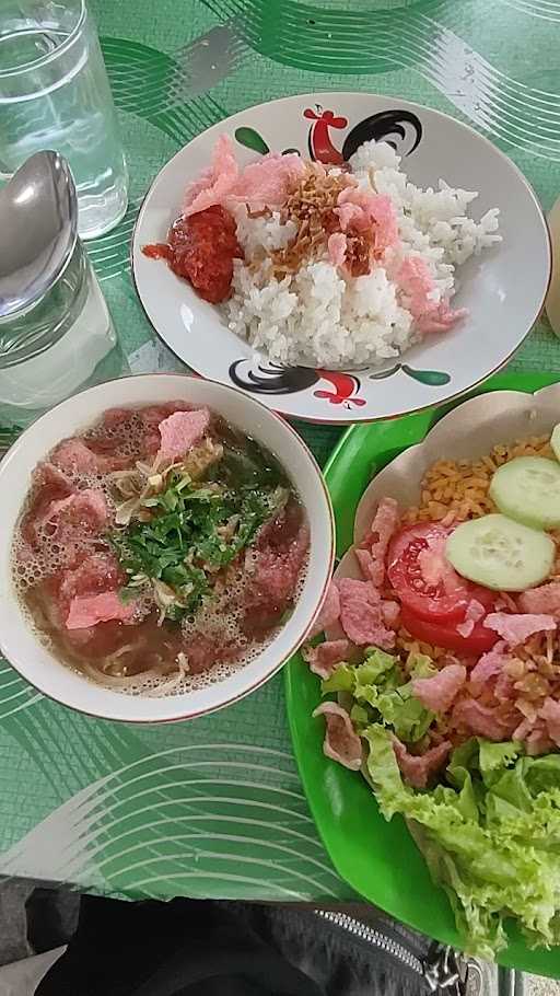 Uwak Nasi Goreng Dan Soto Bukittinggi 2