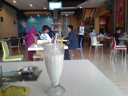 New Seaweed Cafe & Resto 2