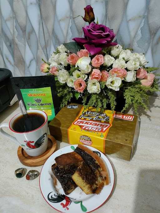 Gudang Rasa Martabak & Terang Bulan 1