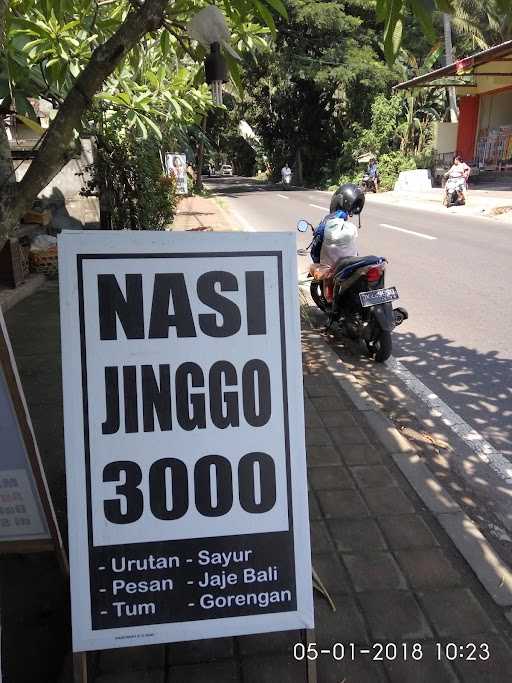 Nasi Jinggo 3000 + Urutan Babi Asap 7