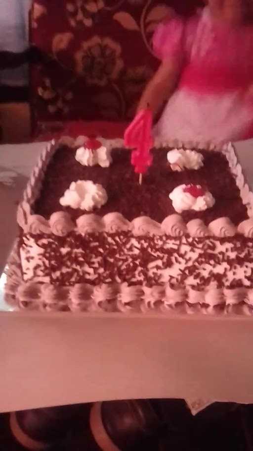 Shakira Cake N Choco 5