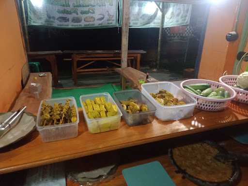 Pecel Lele Dua Putra 7