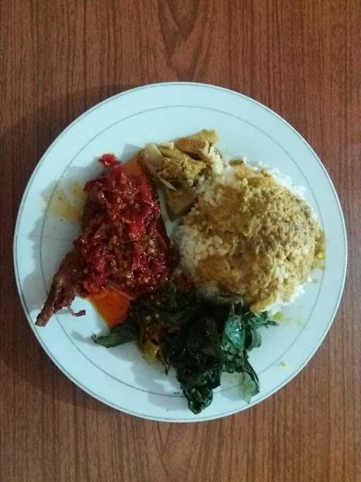 Rm. Rizki Mananti Masakan Padang 7