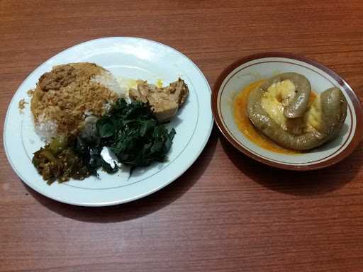 Rm. Rizki Mananti Masakan Padang 6