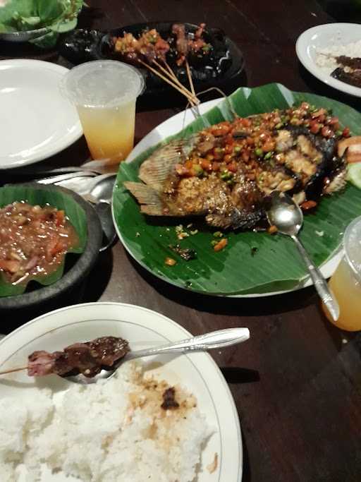 Warung Nasi Hawu Nini 8