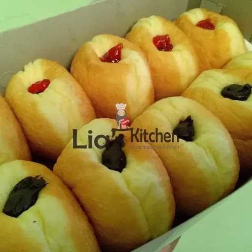 Donat Lia Madiun 9