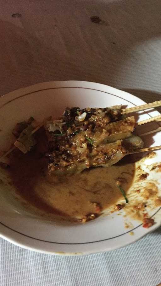 Waroenk Sate Tahu Madiun 1