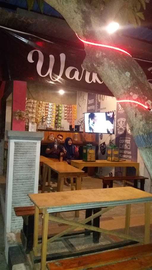 Warung Angkringan Puspowarno 2