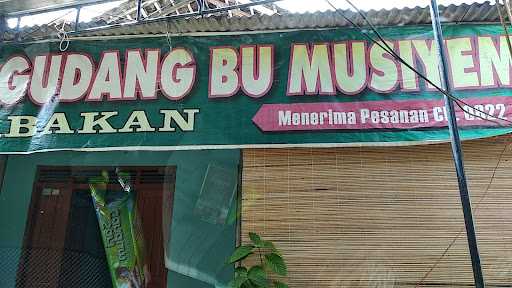 Nasi Gudang Bu Musiyem 6