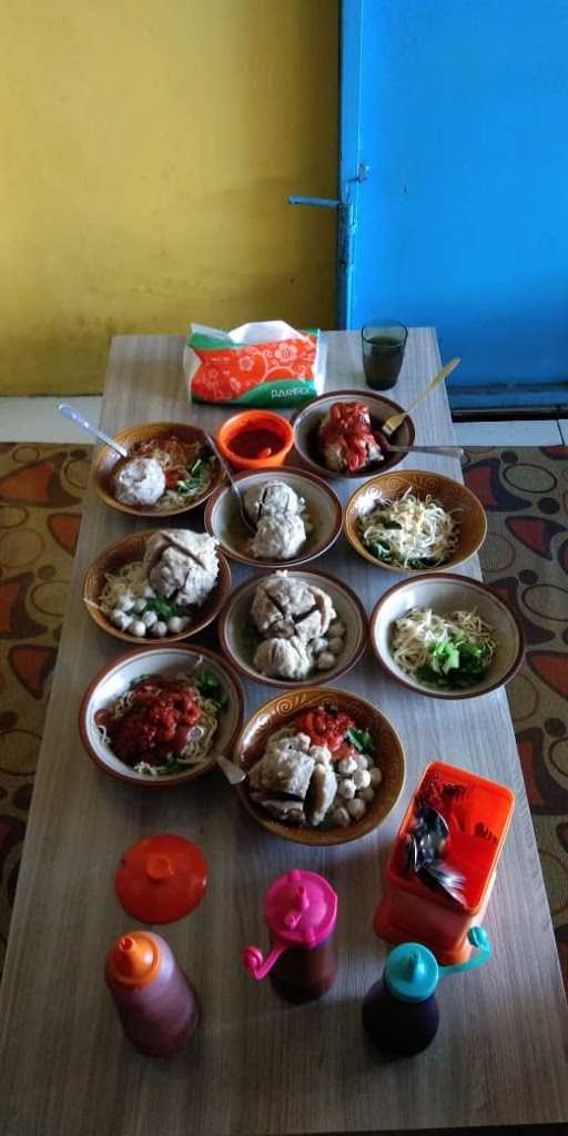 Mie Baso Urat Nu Biasa Tea 4