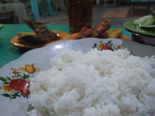 Pecel Lele Mas Yanto 6