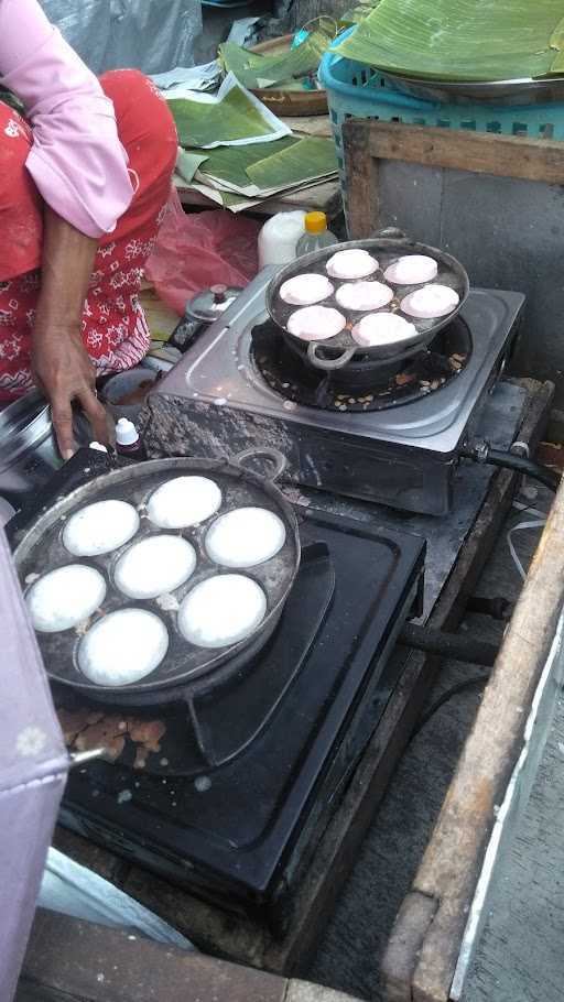 Kue Carabikang Jalan Parangtritis Jogja 3