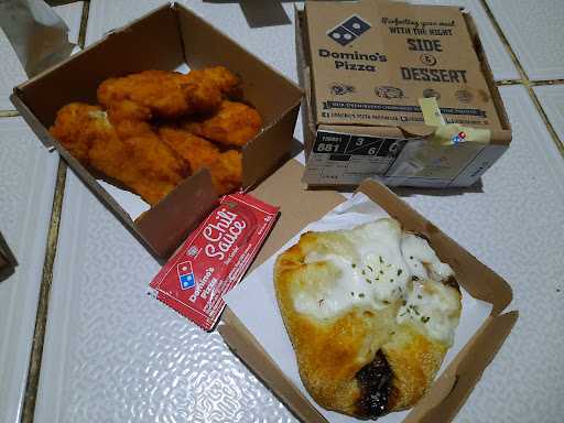 Domino'S Pizza 8