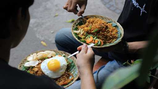 Nasi Goreng Nggledekan 4